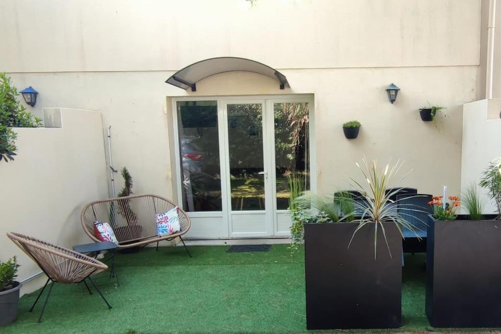 4 Personnes Bord Apartment
